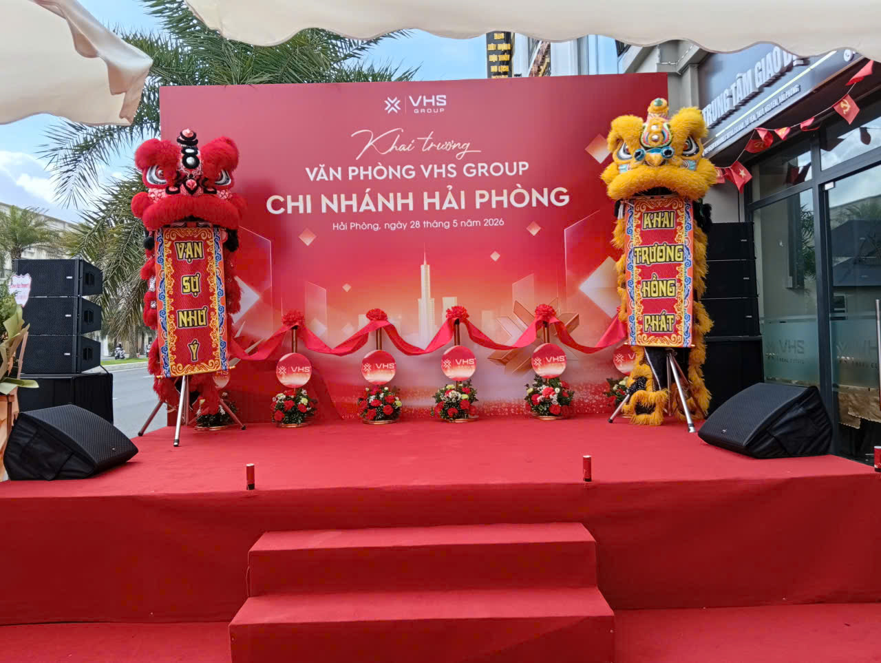 Nghệ sĩ biểu diễn sự kiện - Lợi Giang Event