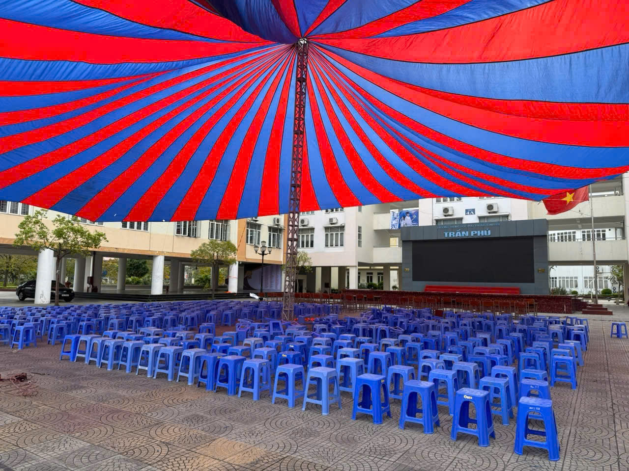 Nhà bạt bàn ghế sự kiện - Lợi Giang Event